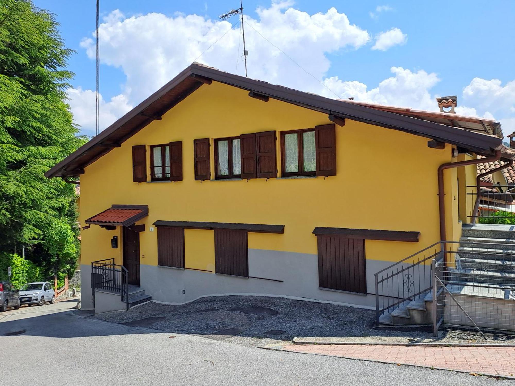 Mansardhouse Zona Bellagio Apartman Magreglio Kültér fotó